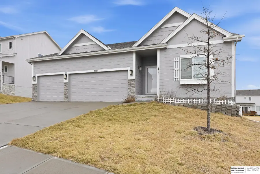 5903 N 183 Street, Elkhorn, NE 68022 - Image #2