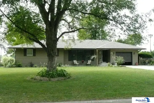 325 S A Street, Blue Springs, NE 68318