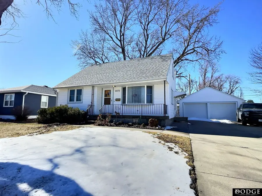 2075 Fairacres Drive, Fremont, NE 68025 - #2