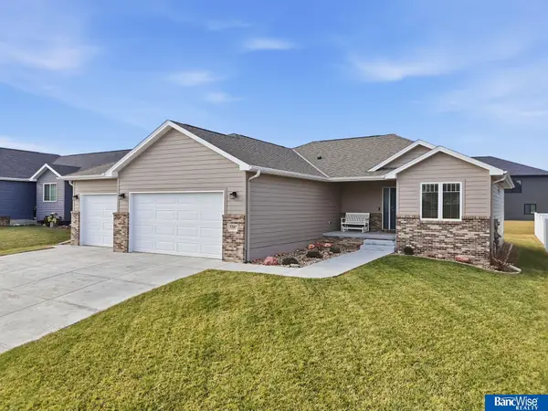 3307 N 94th Street, Lincoln, NE 68507