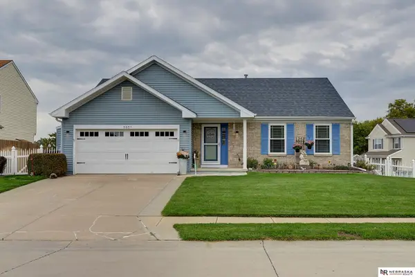 5821 South 159th Street, Omaha, NE 68135