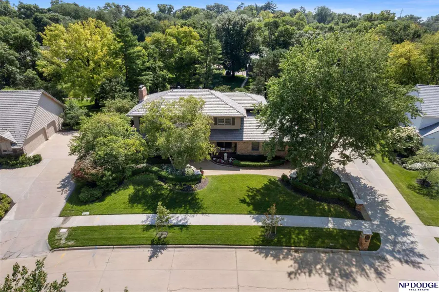 9733 Brentwood Road, Omaha, NE 68114 - #2