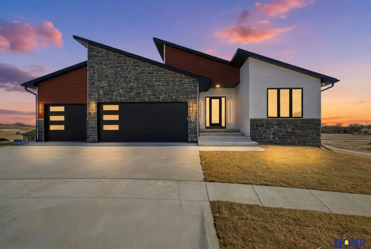 7743 Aero Circle, Lincoln, NE 68516 - #1