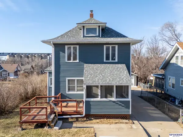 3224 S 32nd Avenue, Omaha, NE 68105