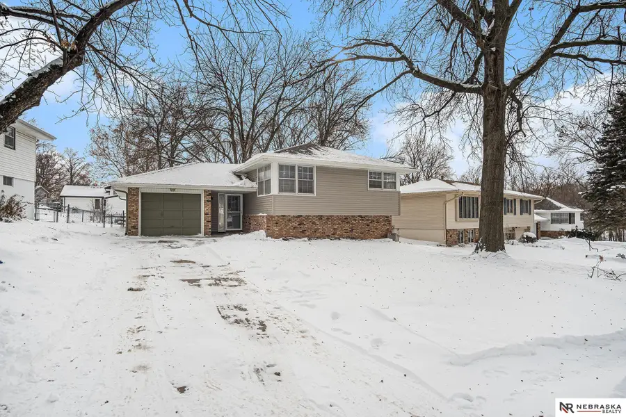 9551 Taylor Street, Omaha, NE 68134 - Image #3