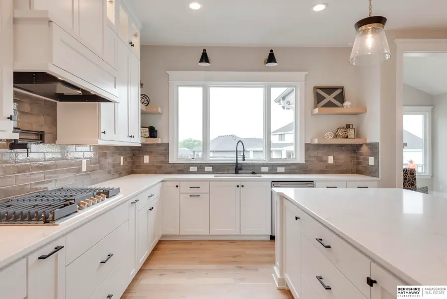 9911 Cimarron Street, Papillion, NE 68046 - #3