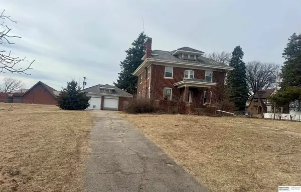 5224 N 52nd Street, Omaha, NE 68104