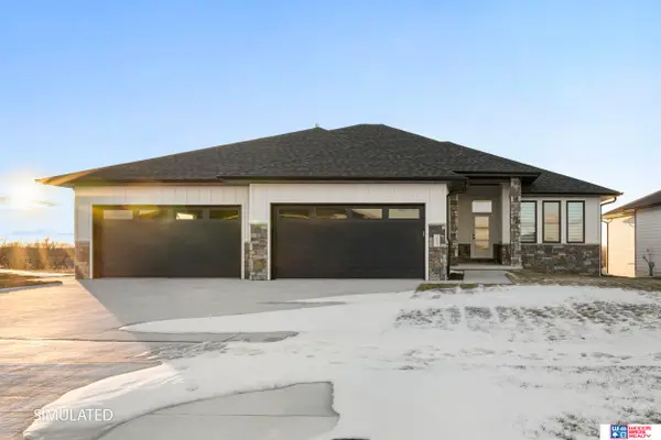 921 N 105th Street, Lincoln, NE 68527