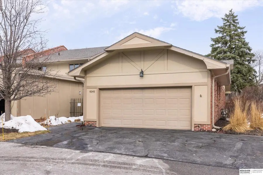 6045 Oakcrest Plaza, Omaha, NE 68137 - #2