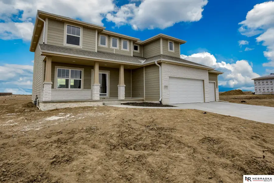 12405 Fenwick Street, Papillion, NE 68046 - #2