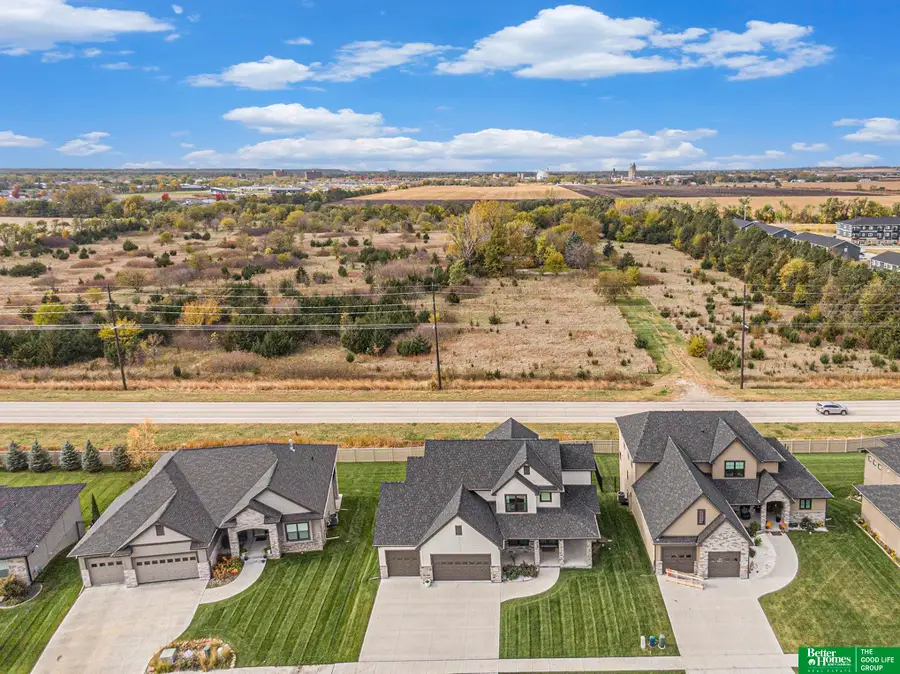 3319 Robyn Ridge Road, Fremont, NE 68025 - Image #2