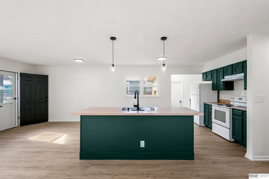6614 Parkview Lane, Omaha, NE 68104 - Image #3