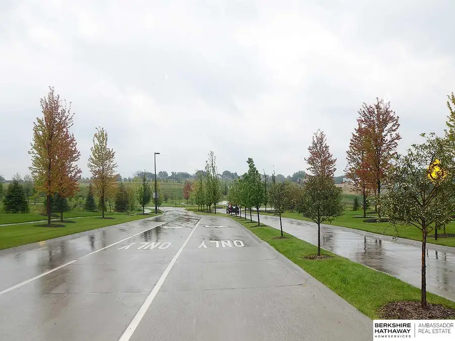 1414 S 127 Street, Omaha, NE 68144 - Image #2