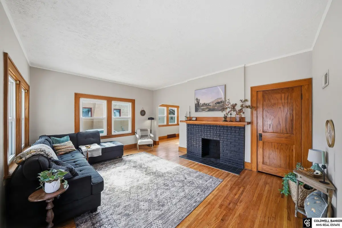 1421 N 40th Street, Lincoln, NE 68503 - #1