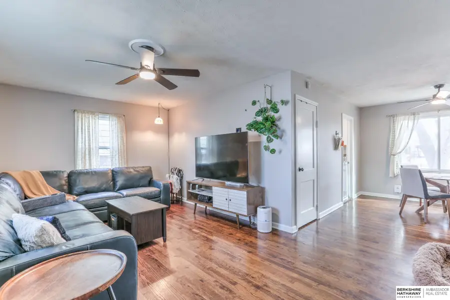 2007 N 71 Street, Omaha, NE 68104 - Image #2