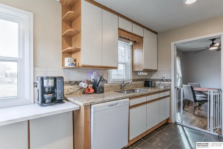 2007 N 71 Street, Omaha, NE 68104 - Image #3