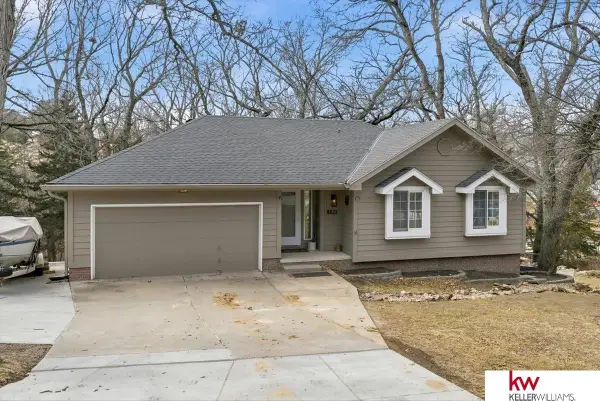 8822 Greenwood Road, Plattsmouth, NE 68048