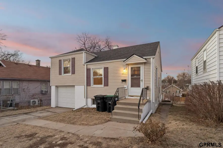 5044 Corby Street, Omaha, NE 68104 - #3