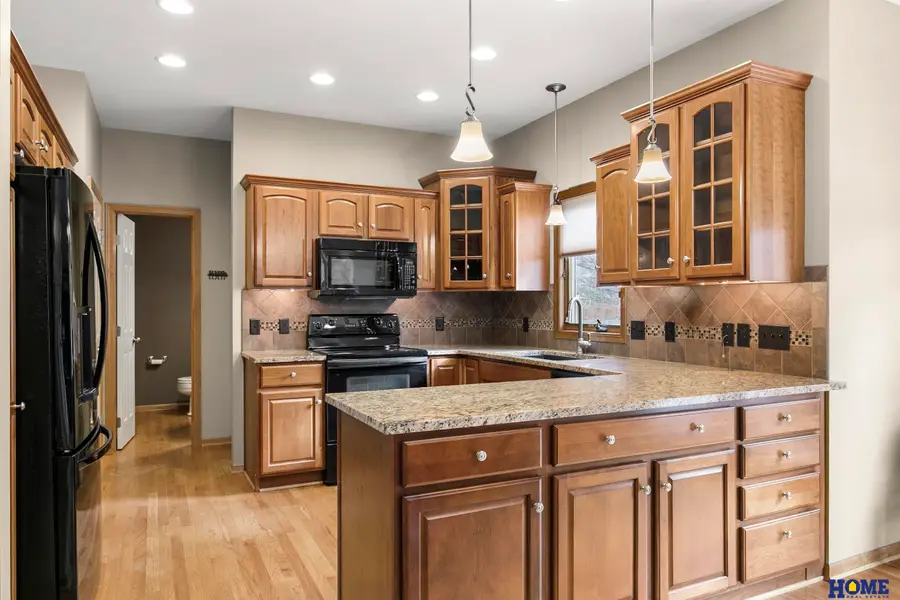 7915 Nob Hill Road, Lincoln, NE 68516 - #2