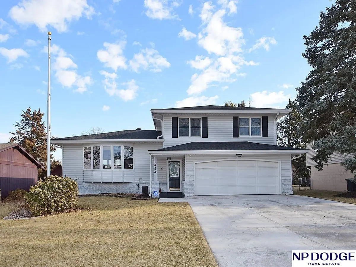 11454 Queens Drive, Omaha, NE 68164 - #1