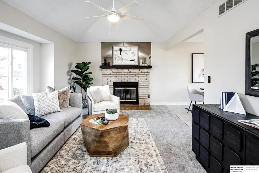 606 N 152nd Circle, Omaha, NE 68154 - #3