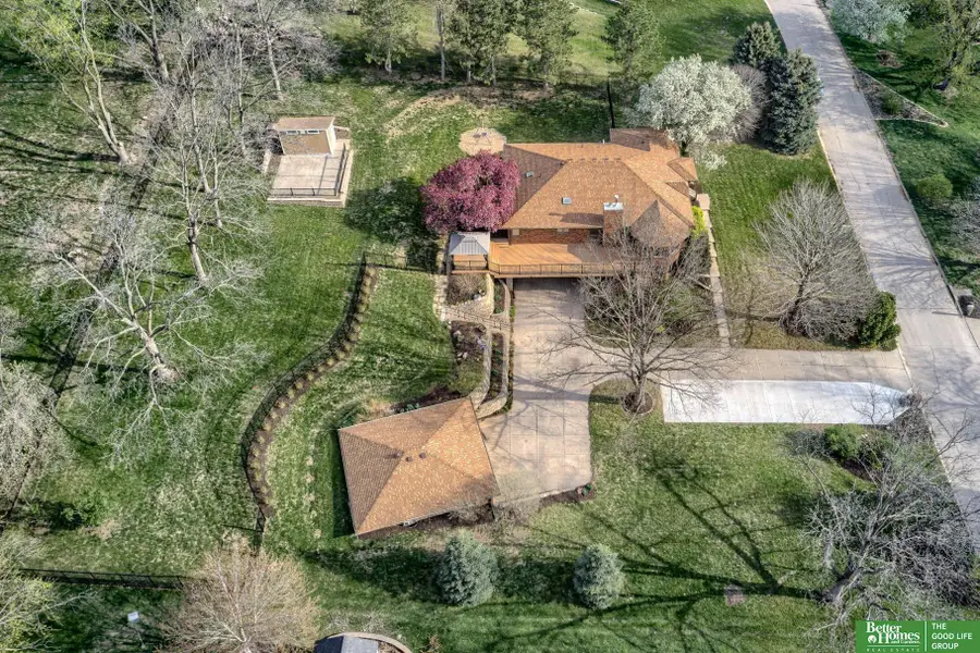 9404 Valaretta Drive, Gretna, NE 68028 - #3