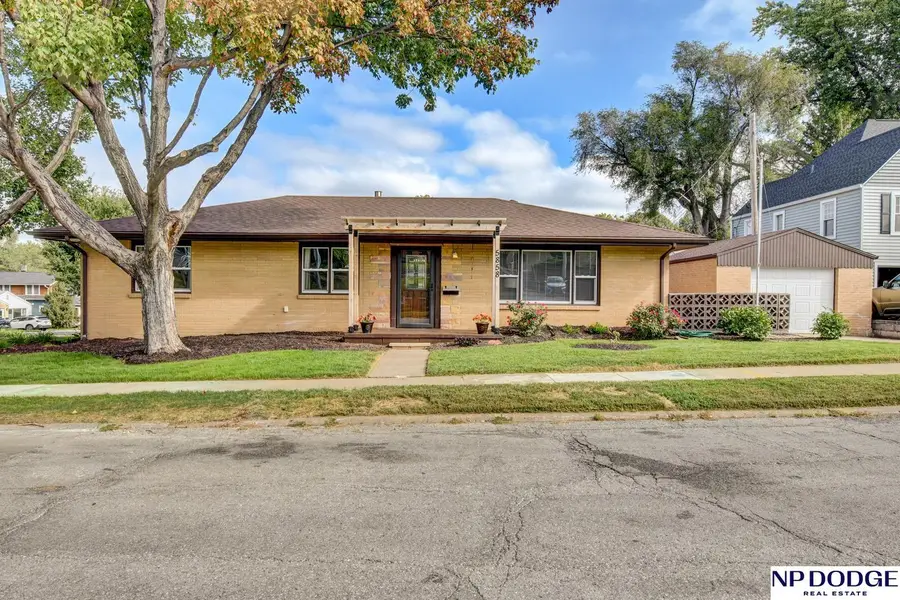 5858 Hickory Street, Omaha, NE 68106 - #2