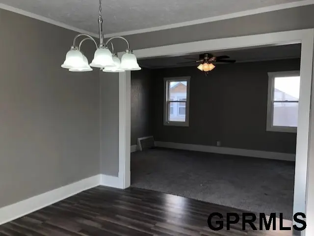 3076 S 34th Street, Omaha, NE 68105 - #3