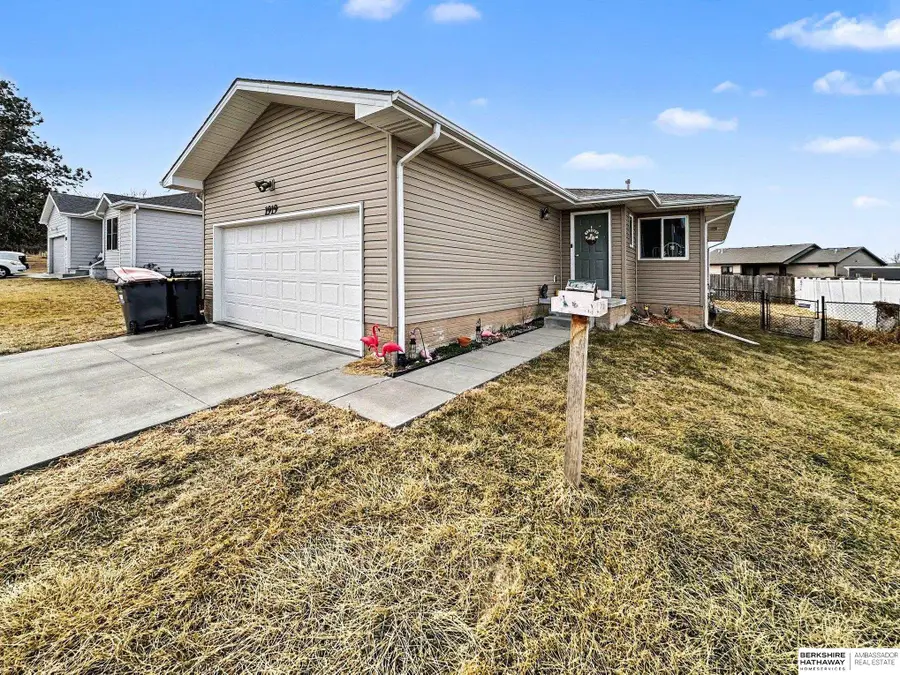 1919 SW 27th Street, Lincoln, NE 68522 - #2