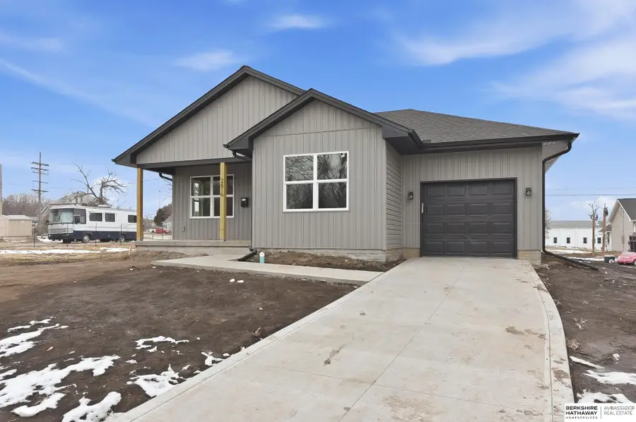 2616 Burdette Street, Omaha, NE 68111 - #2