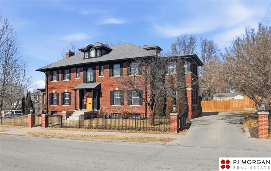4016 Davenport Street, Omaha, NE 68131 - #3