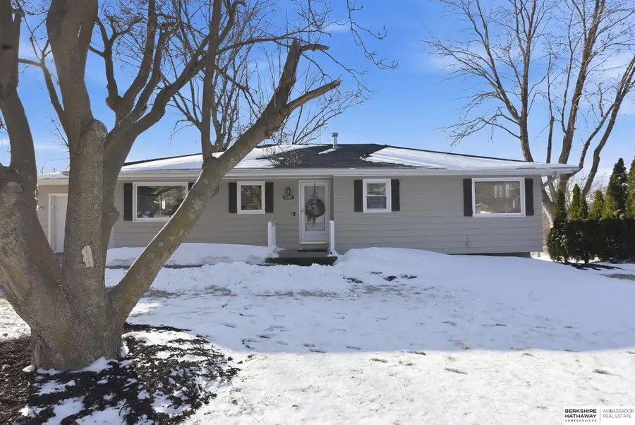 1010 Bellevue Boulevard S, Bellevue, NE 68005 - #2