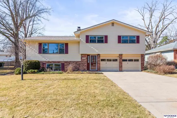 302 Kings Drive, Bellevue, NE 68005