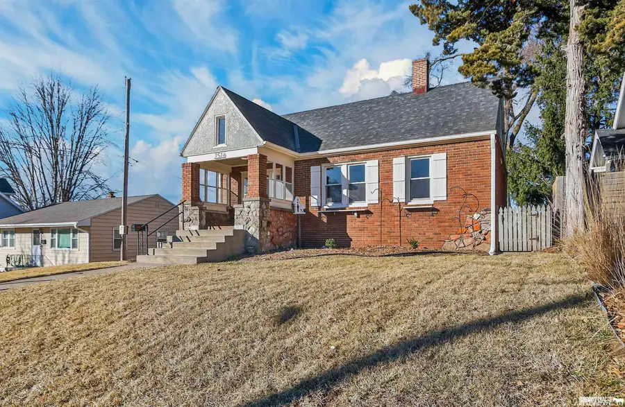 1516 S 52 Street, Omaha, NE 68106 - #3