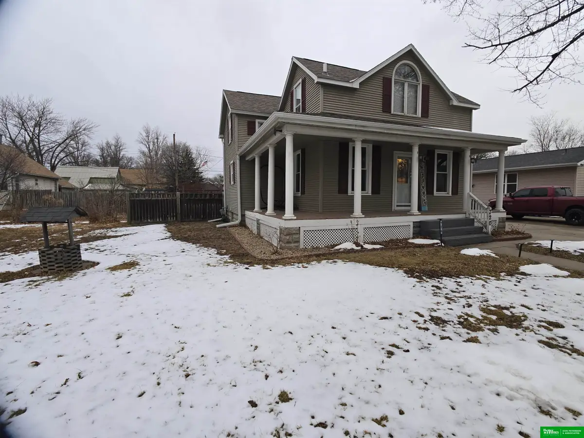 720 E 1st Street, Fremont, NE 68025 - #1