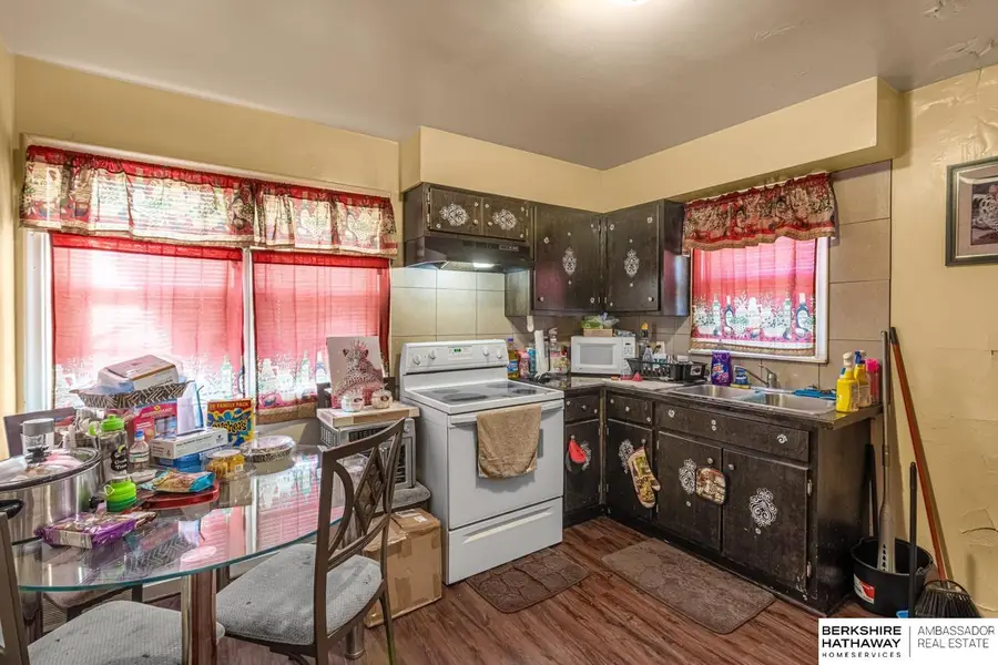 3620 Laurel Avenue, Omaha, NE 68118 - #3