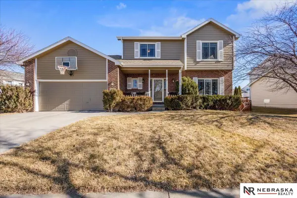 1148 W Harvest Drive, Lincoln, NE 68521