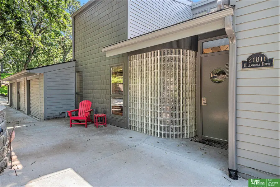 21811 Hillandale Drive, Elkhorn, NE 68022 - #3