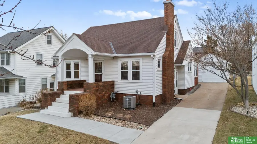 4421 Poppleton Avenue, Omaha, NE 68105 - #3