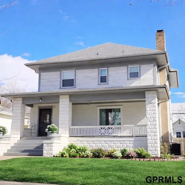 912 D Street, Fairbury, NE 68352