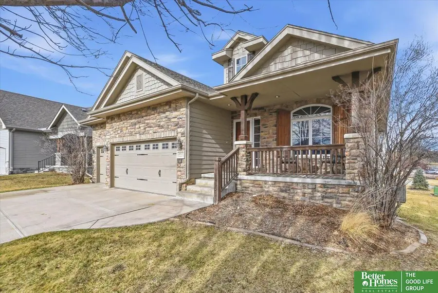 9924 Emiline Street, La Vista, NE 68128 - #2