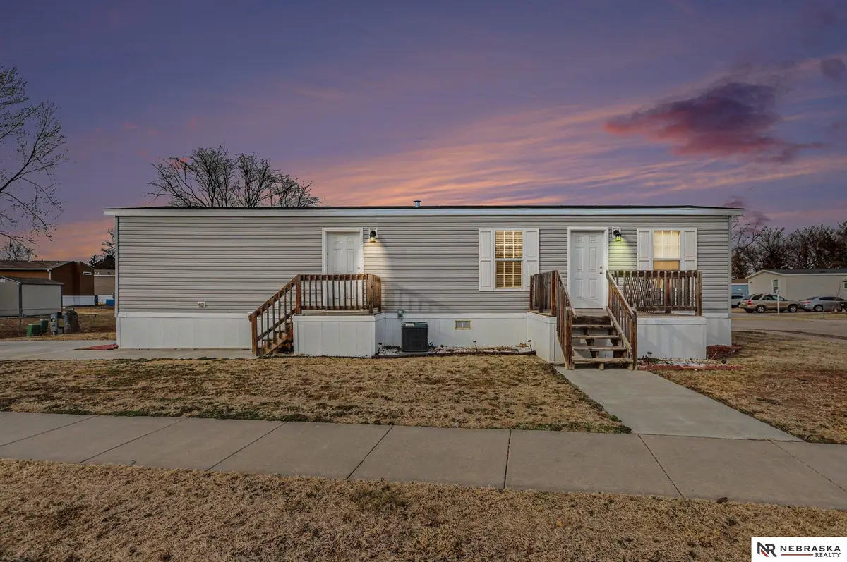 1835 SW 12th Street, Lincoln, NE 68522 - #1