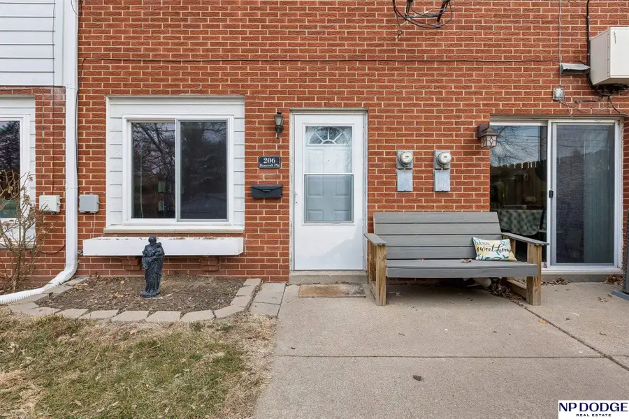 206 Bancroft Plaza, Omaha, NE 68108 - #2