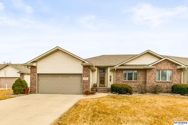 752 Heatherwood Drive, Fremont, NE 68025