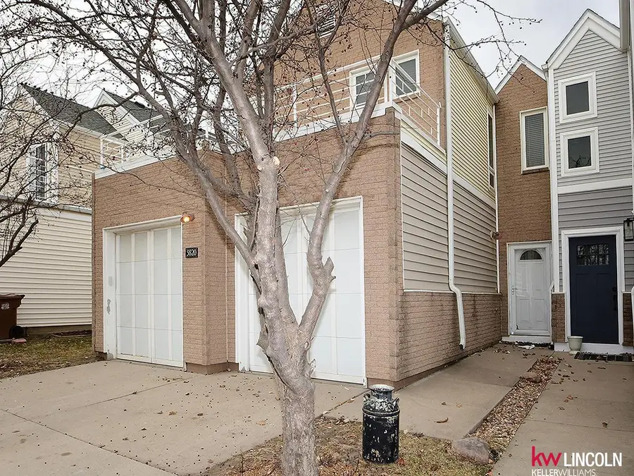 5820 Billings Court, Lincoln, NE 68516 - #2