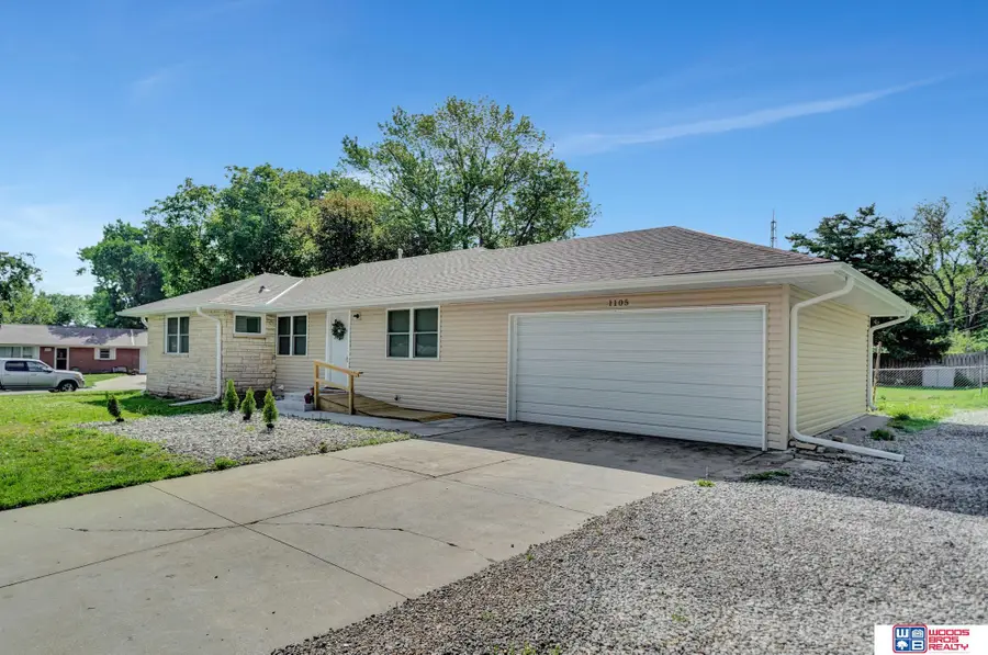 1105 Surfside Drive, Lincoln, NE 68528 - #3