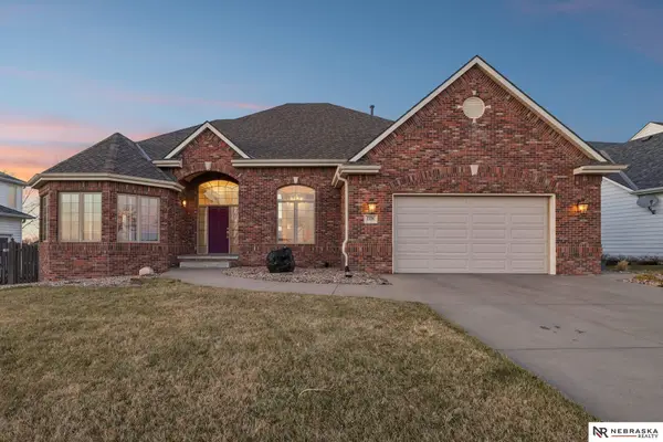 7701 San Mateo Lane, Lincoln, NE 68516