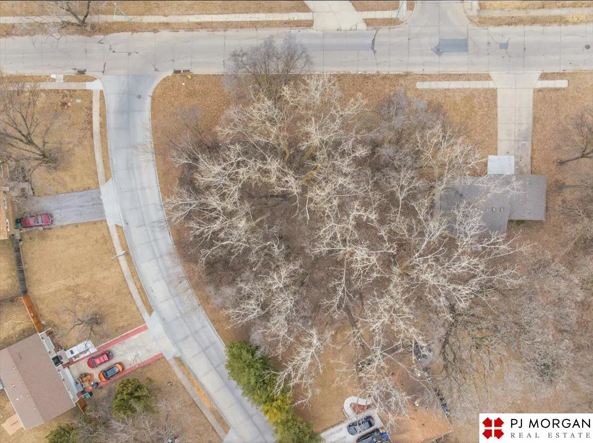 7166 N 51st Street, Omaha, NE 68152 - #1