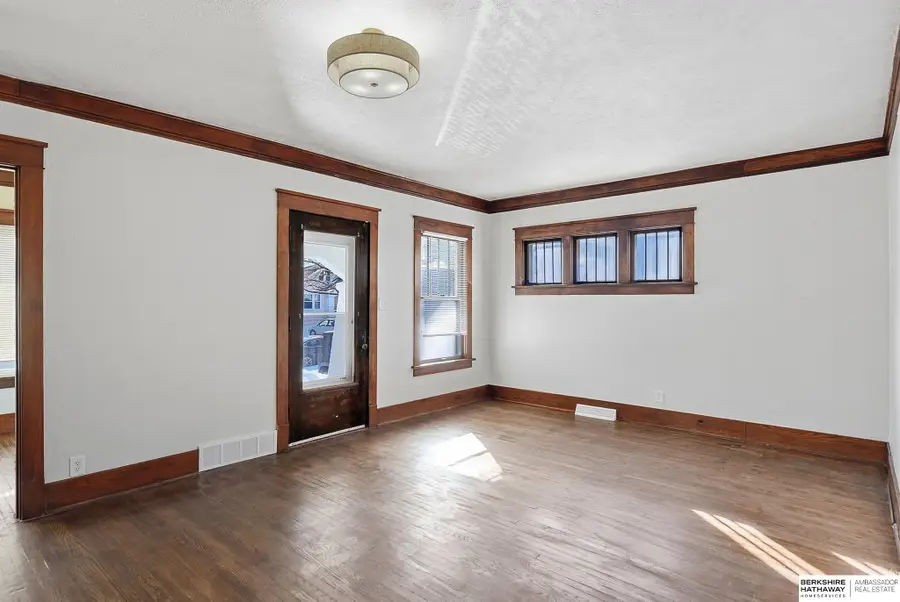 2874 Mary Street, Omaha, NE 68116 - #2
