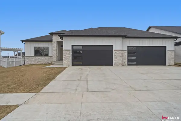 3510 Tree Line Drive, Lincoln, NE 68516